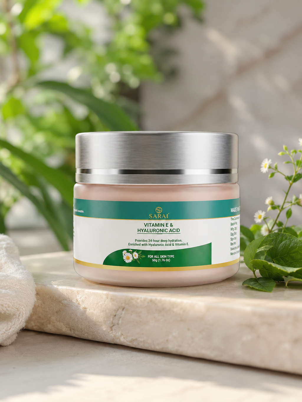 SARAI  VITAMIN E & HYALURONIC ACID MOISTURIZER